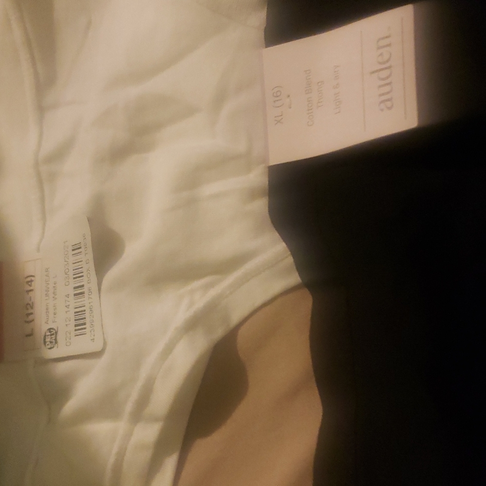 Ladies thong - Picture 3 of 3